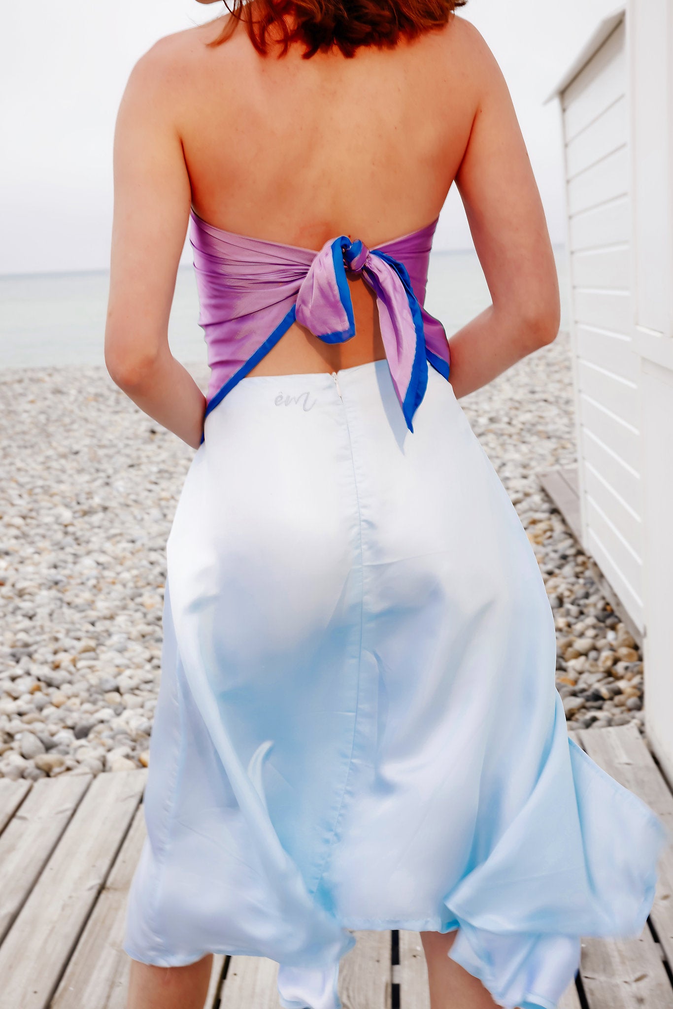 jupe fendue longueur midi couleur babyblue